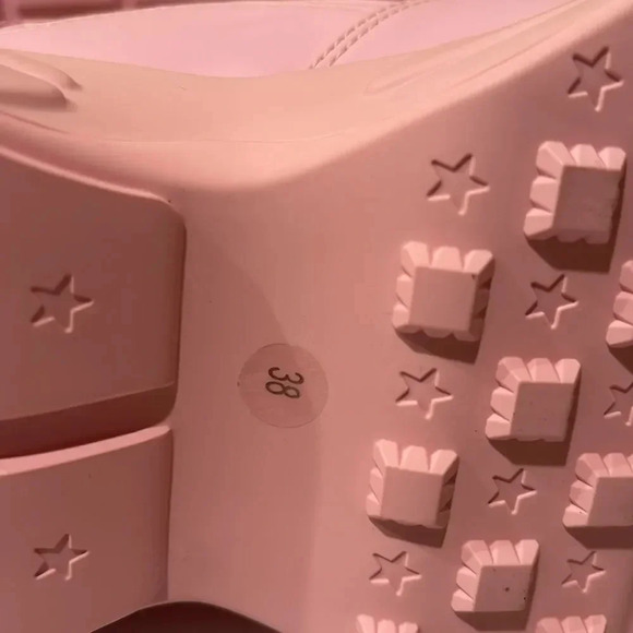 NWT Gucci Apple pink sneakers - Picture 11 of 16